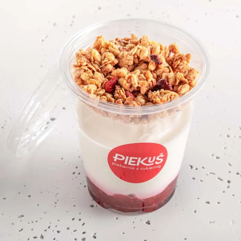 Jogurt-z-malina-i-porzeczka